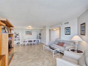 3610 Yacht Club Dr PH07, Aventura FL 33180