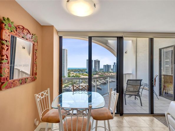 3610 Yacht Club Dr PH07, Aventura FL 33180