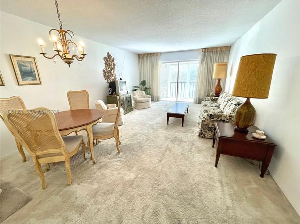 5100 Washington St 312, Hollywood FL 33021