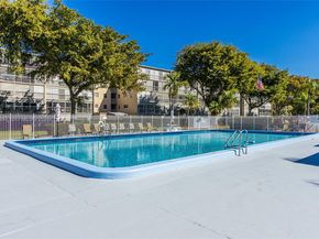 5100 Washington St 312, Hollywood FL 33021