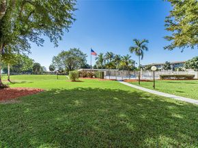 5100 Washington St 312, Hollywood FL 33021