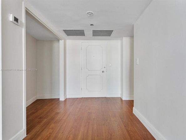 Undisclosed Address #A11655971, Miami Beach FL 33141