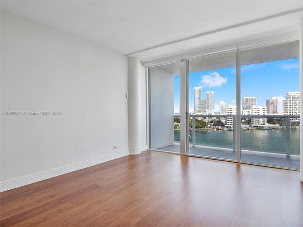 Undisclosed Address #A11655971, Miami Beach FL 33141