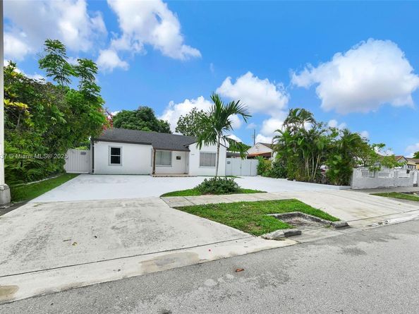 840 NE 4th Pl, Hialeah FL 33010