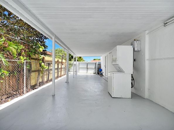 840 NE 4th Pl, Hialeah FL 33010