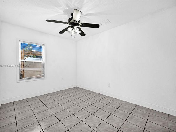 840 NE 4th Pl, Hialeah FL 33010