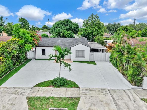 840 NE 4th Pl, Hialeah FL 33010