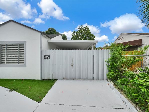 840 NE 4th Pl, Hialeah FL 33010