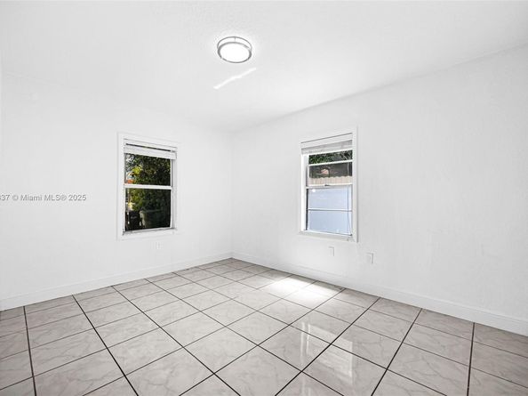 840 NE 4th Pl, Hialeah FL 33010