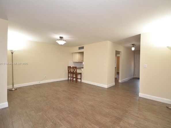 2459 SW 11th St 4A, Miami FL 33135