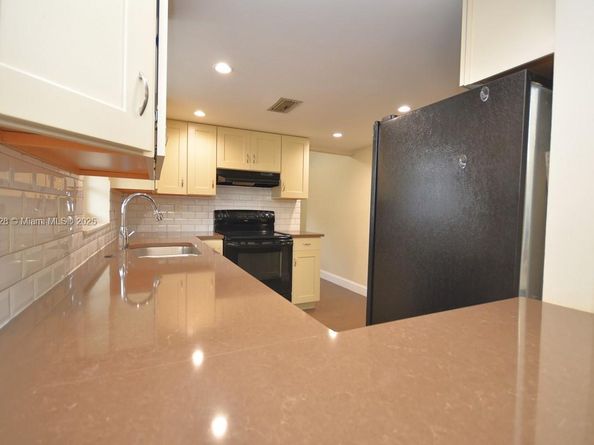 2459 SW 11th St 4A, Miami FL 33135