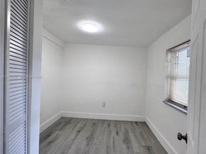 1040 Curtiss Dr, Opa-Locka FL 33054