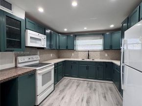 1040 Curtiss Dr, Opa-Locka FL 33054