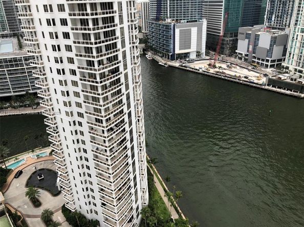 900 Brickell Key Blvd 2205, Miami FL 33131