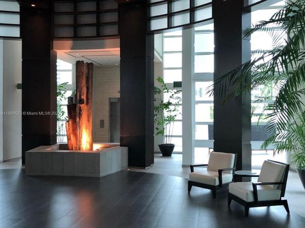 900 Brickell Key Blvd 2205, Miami FL 33131