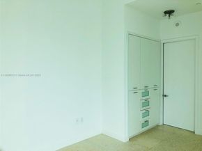 900 Brickell Key Blvd 2205, Miami FL 33131