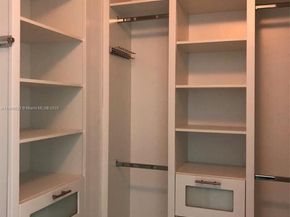 900 Brickell Key Blvd 2205, Miami FL 33131