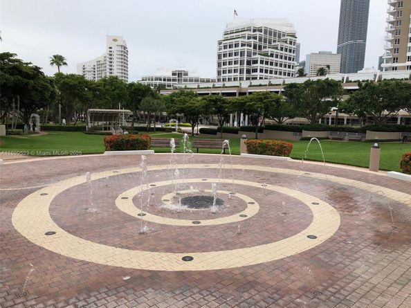 900 Brickell Key Blvd 2205, Miami FL 33131