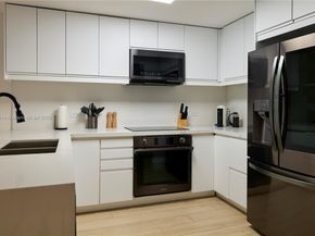 2301 Collins Ave 329, Miami Beach FL 33139