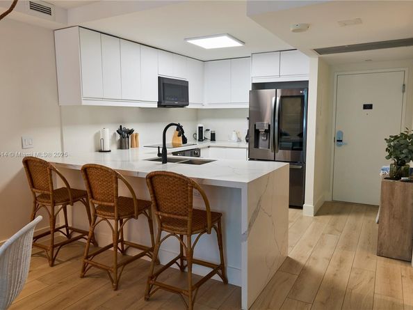 2301 Collins Ave 329, Miami Beach FL 33139