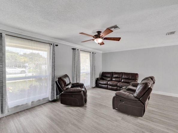 5031 SW 88th Ter, Cooper City FL 33328