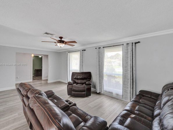 5031 SW 88th Ter, Cooper City FL 33328