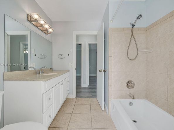 5031 SW 88th Ter, Cooper City FL 33328