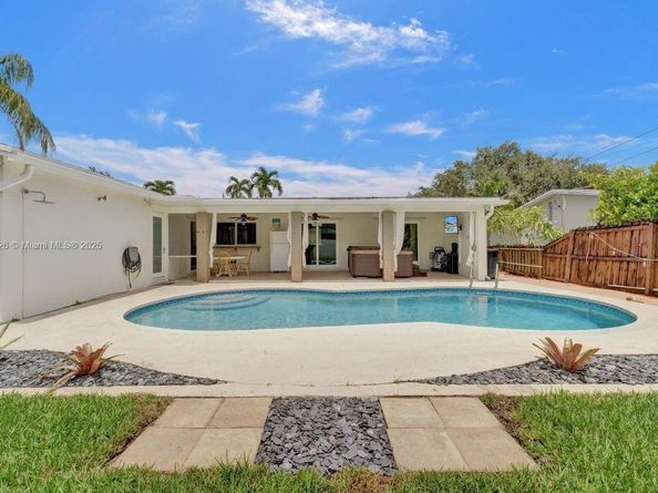 5031 SW 88th Ter, Cooper City FL 33328