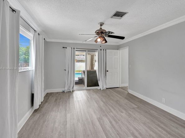 5031 SW 88th Ter, Cooper City FL 33328