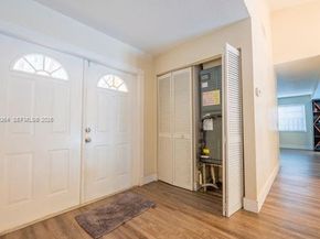 5501 SW 147th Pl, Miami FL 33185