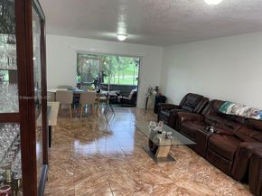 2500 SW 81st Ave 102, Davie FL 33324