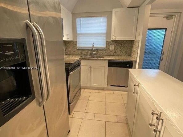 9001 Sunrise Lakes Blvd 109, Sunrise FL 33322