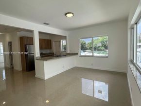 1995 Calais, Miami Beach FL 33141