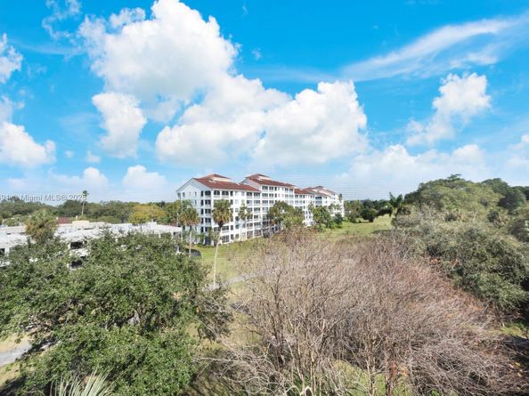 800 Cypress Grove Dr 509, Pompano Beach FL 33069