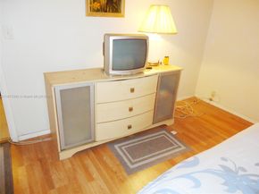 2871 E Sunrise Lakes Dr 104, Sunrise FL 33322