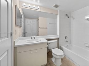 2600 S University Dr 326, Davie FL 33328