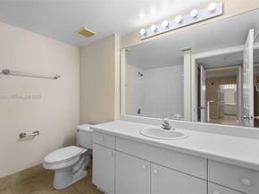 2600 S University Dr 326, Davie FL 33328