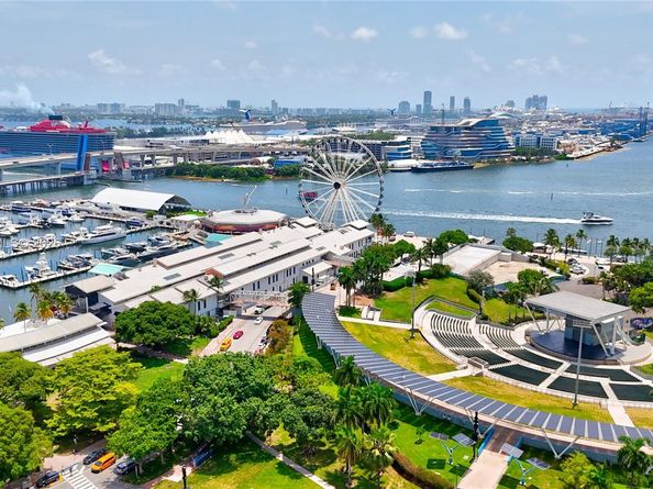 Undisclosed Address #A12058394, Miami FL 33132