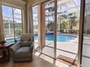 1035 Waterside Cir, Weston FL 33327