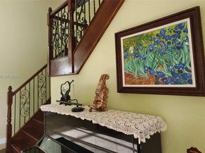 1035 Waterside Cir, Weston FL 33327