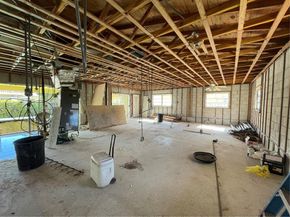 2105 SW 98th Ave, Miami FL 33165