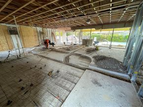 2105 SW 98th Ave, Miami FL 33165