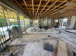 2105 SW 98th Ave, Miami FL 33165