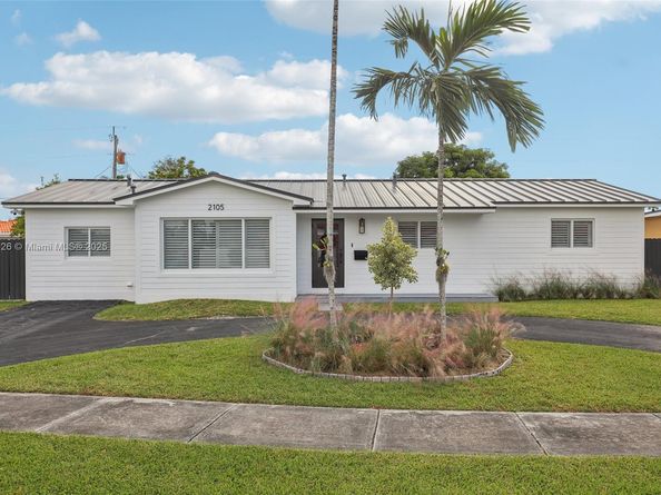2105 SW 98th Ave, Miami FL 33165