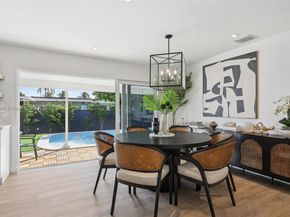 2105 SW 98th Ave, Miami FL 33165