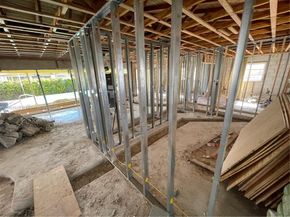 2105 SW 98th Ave, Miami FL 33165