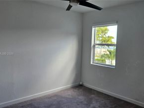 1433 SE 27th Ter, Homestead FL 33035