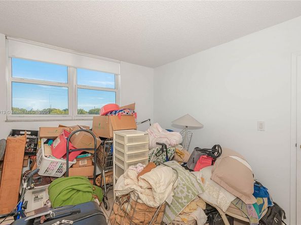 2800 Somerset Dr 402J, Lauderdale Lakes FL 33311