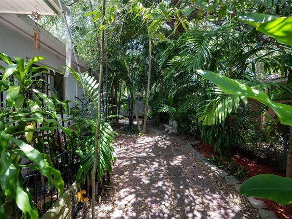 13325 NE 10th Ave, North Miami FL 33161