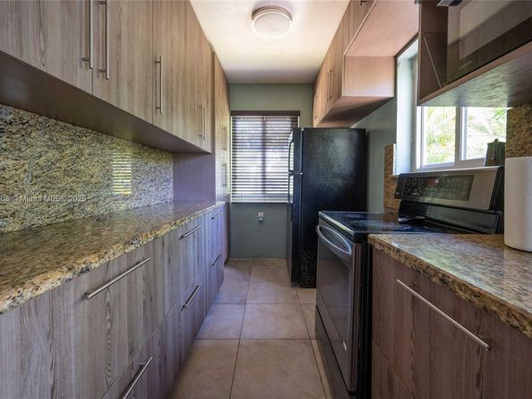 13325 NE 10th Ave, North Miami FL 33161